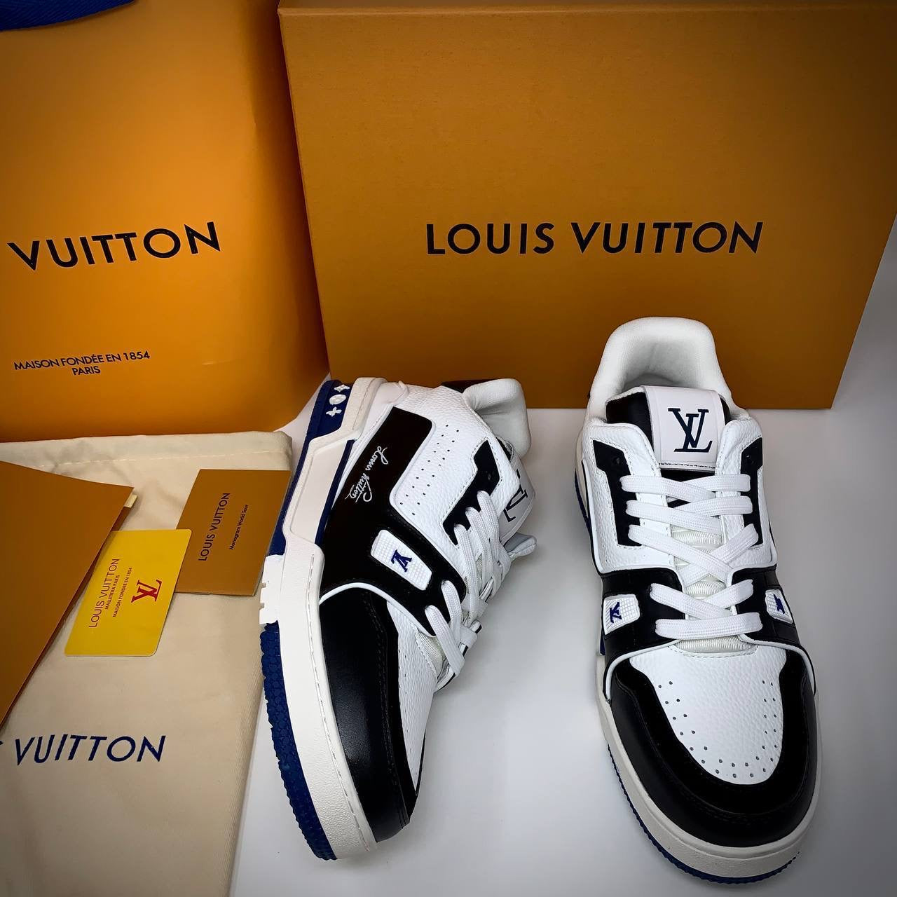LOUI Trainers