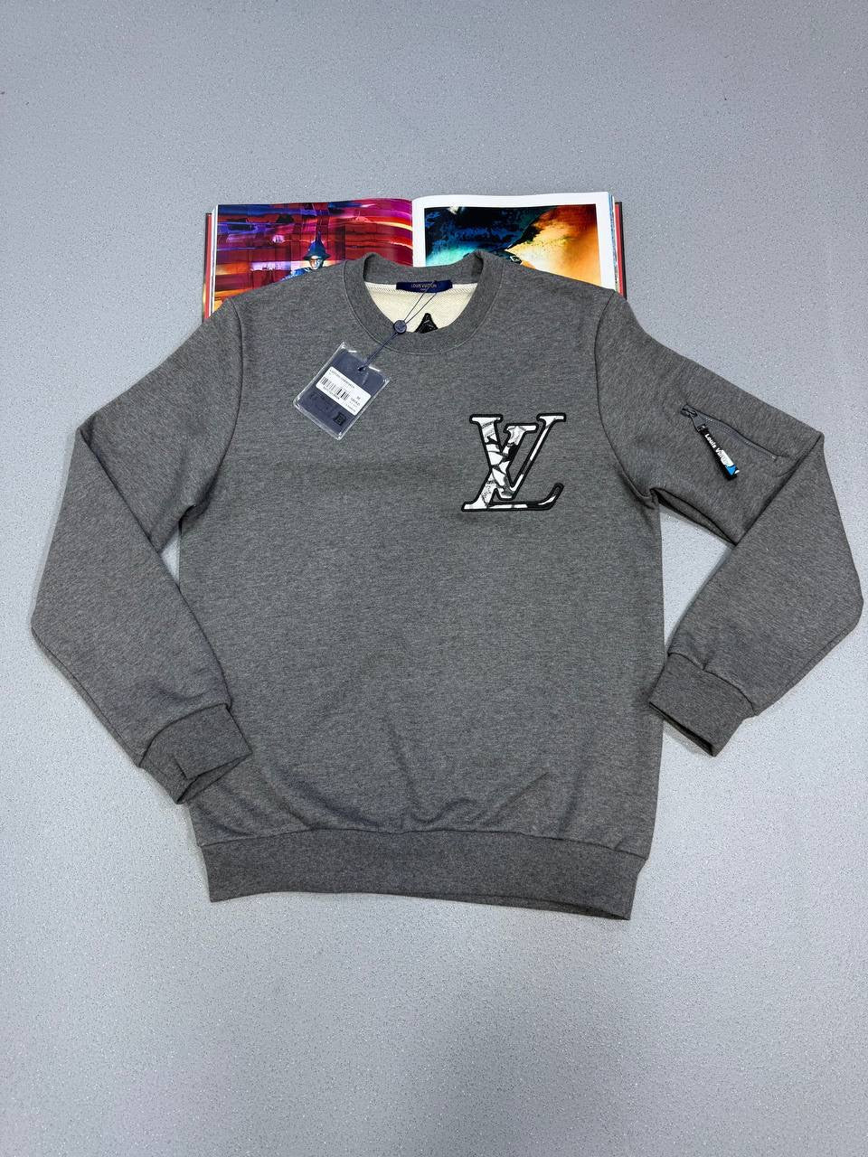 LOUI JUMPER