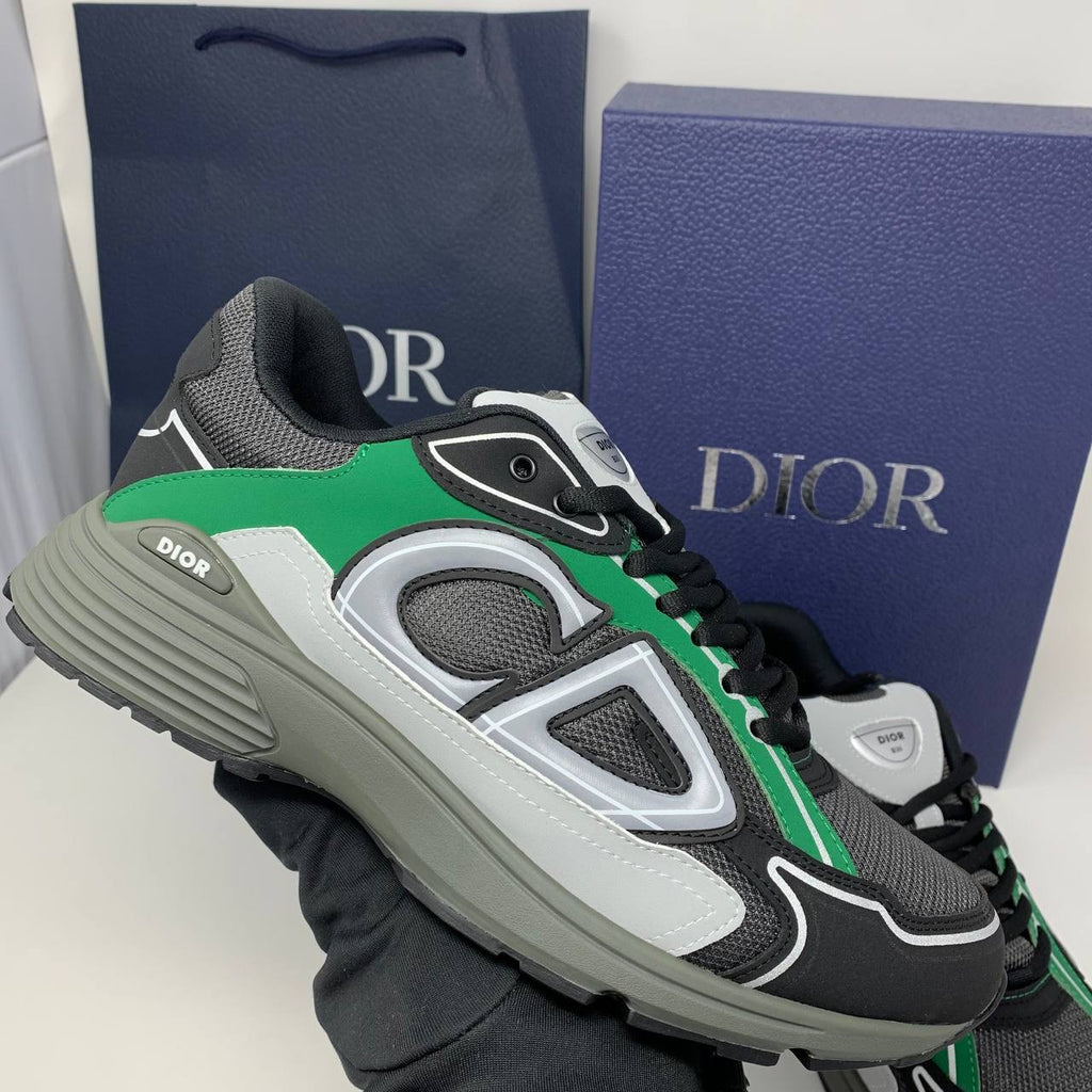 CD B30 TRAINER