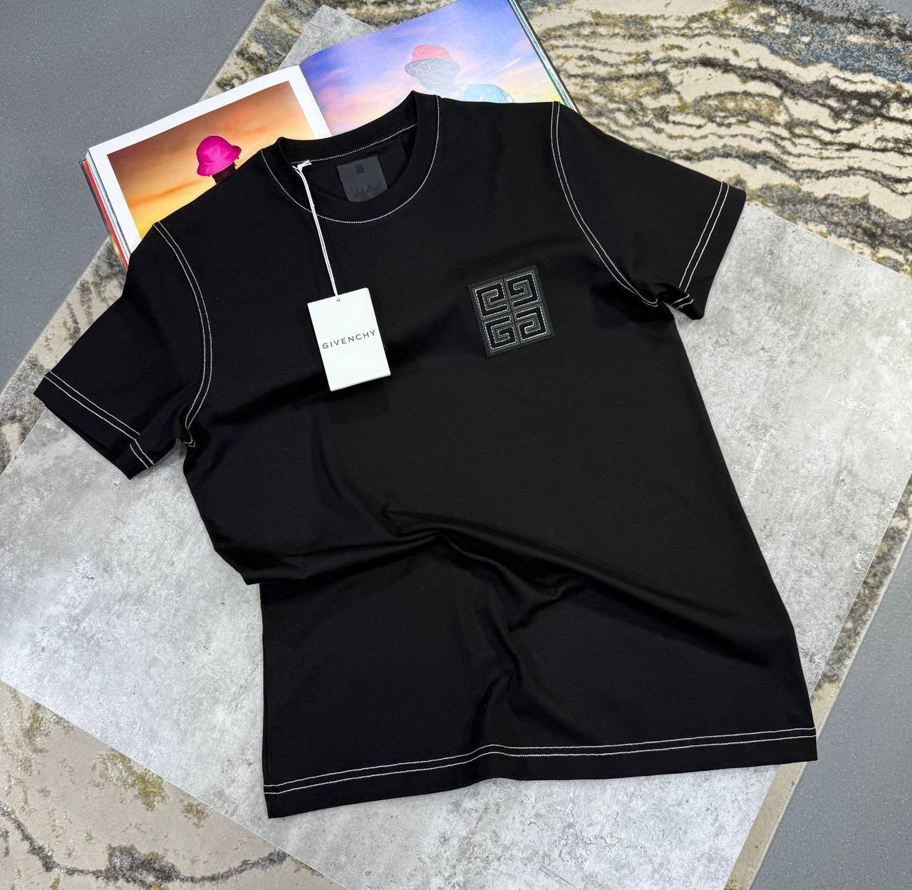 VENCHY T-SHIRT