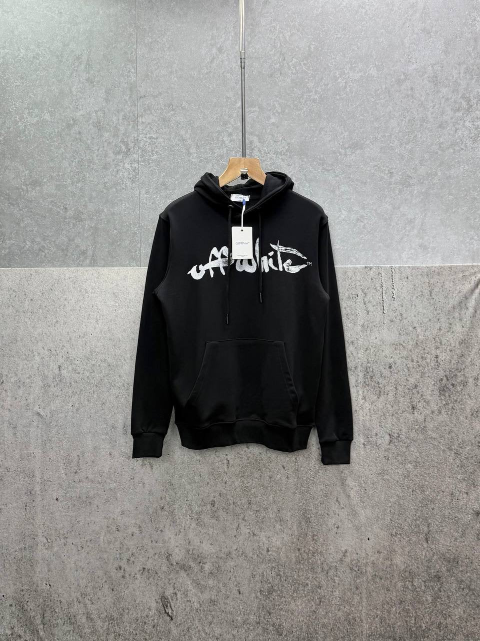 OFF WHITE