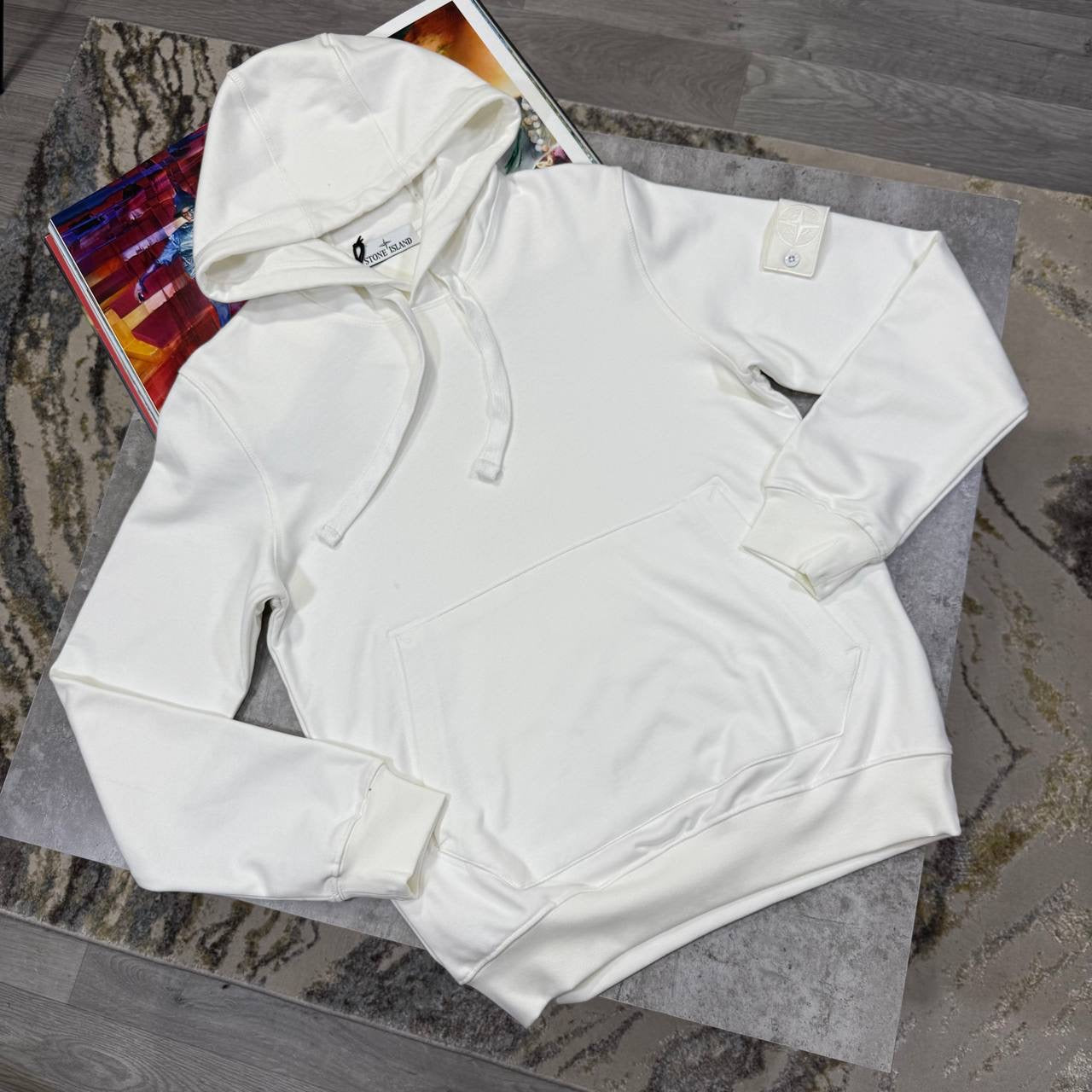 STONI HOODI (ghost badge)