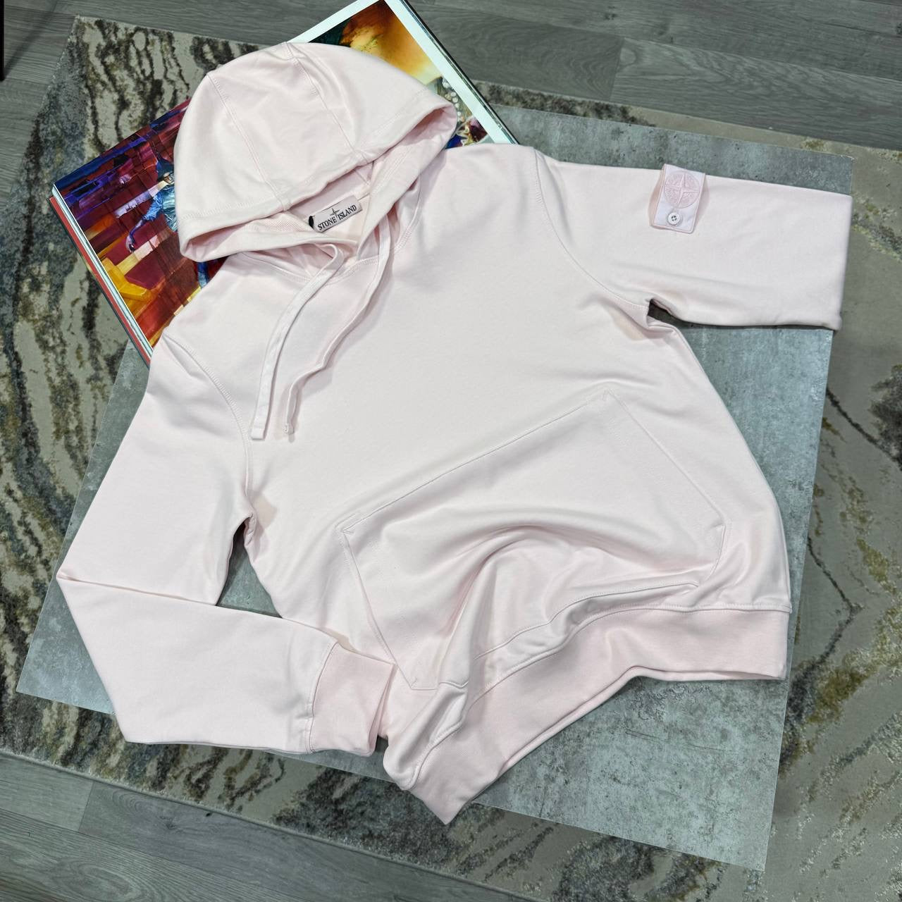 STONI HOODI (ghost badge)