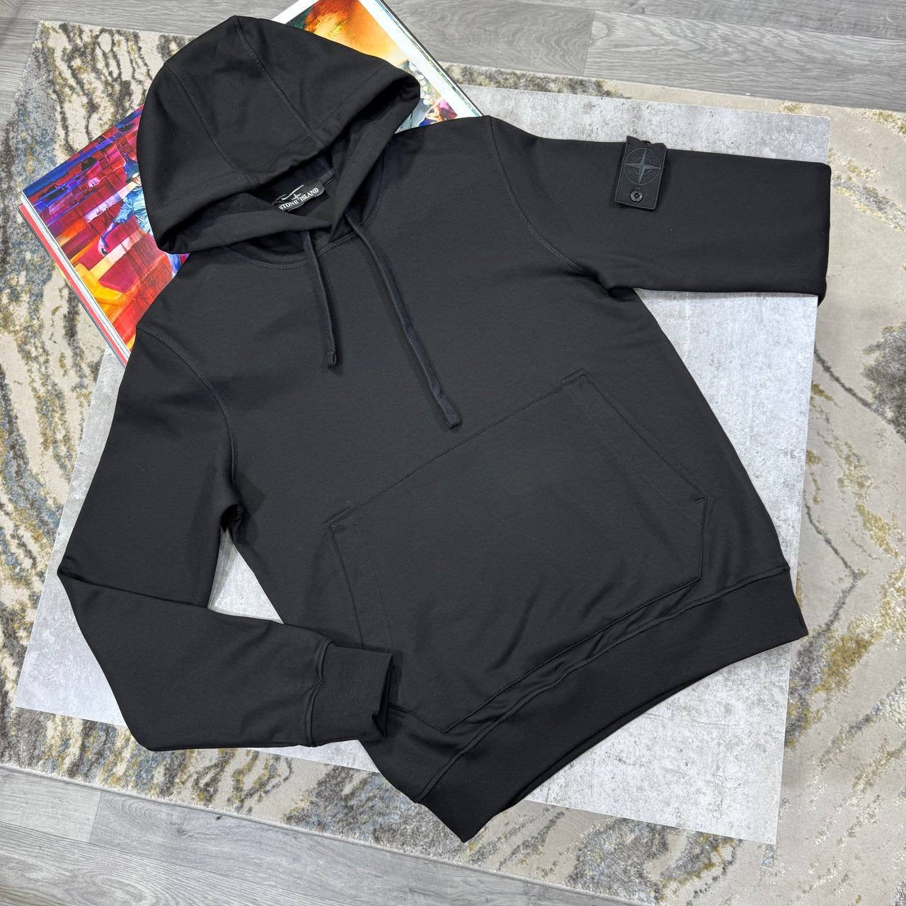 STONI HOODI (ghost badge)