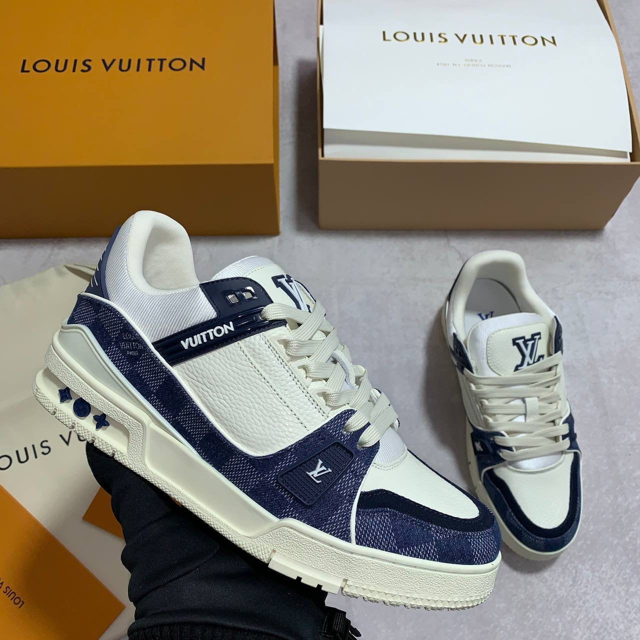 LOUI TRAINER