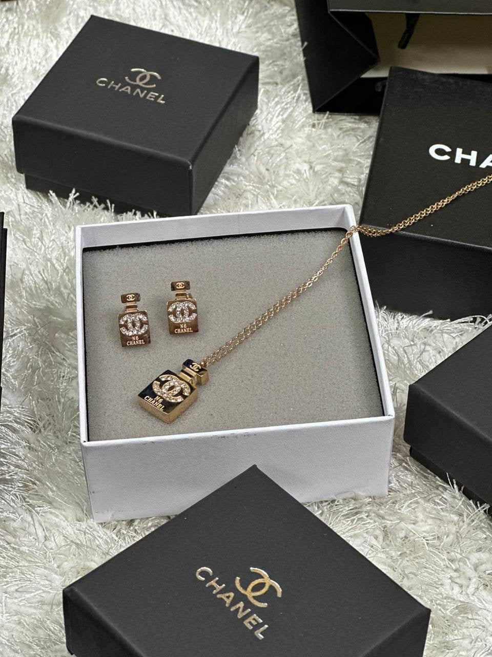 CC NECKLACE & EARRINGS