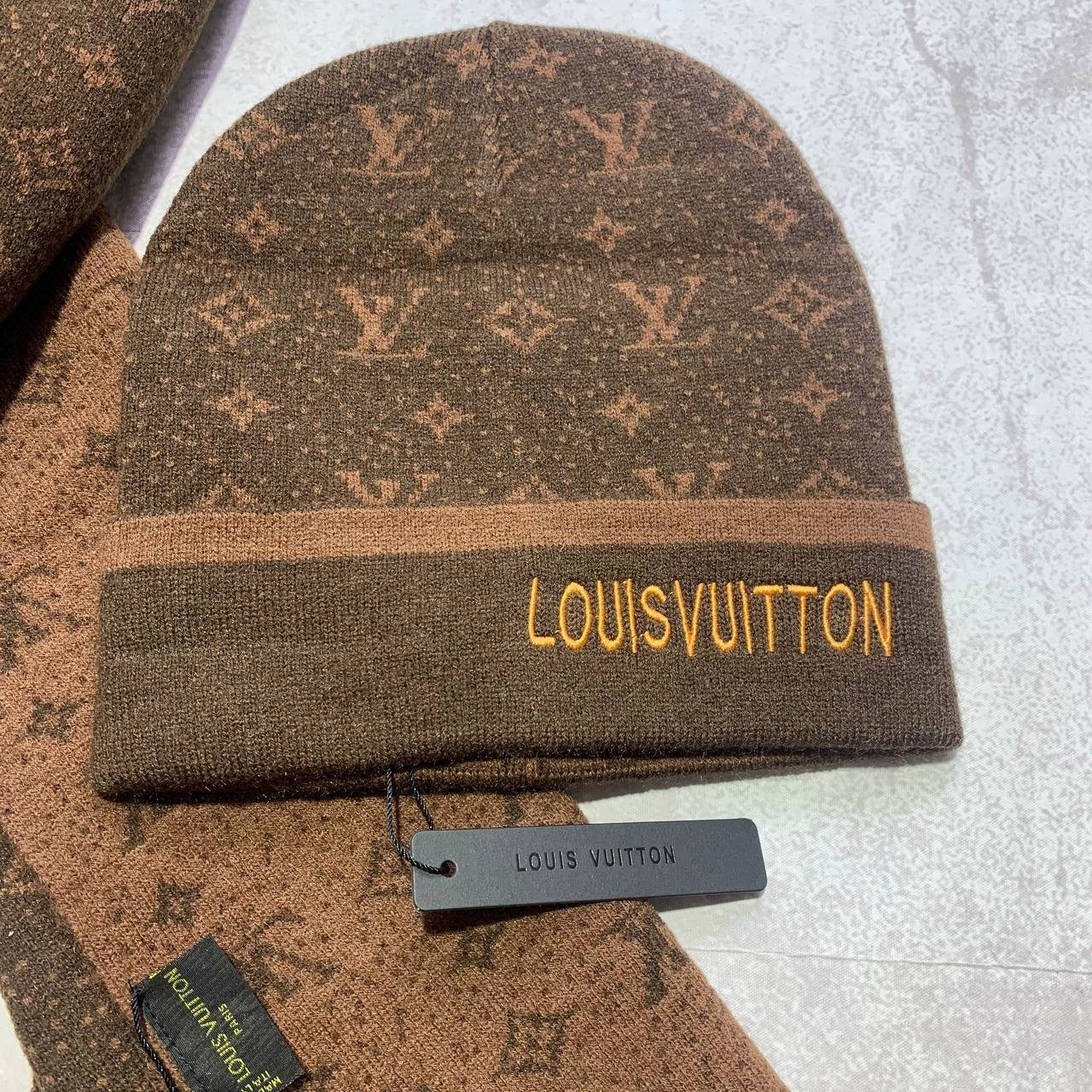 LOUI HAT & SCARF