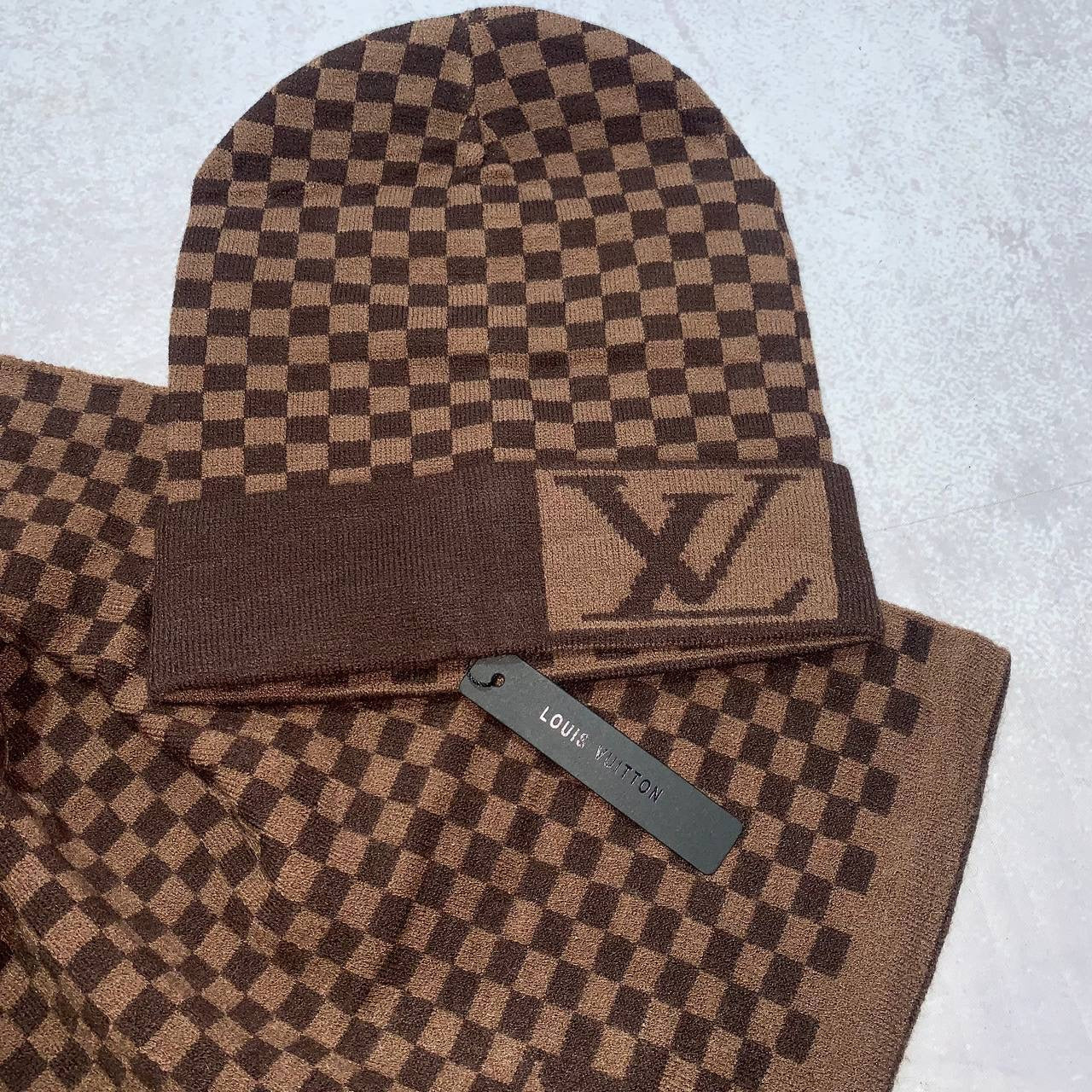 LOUI HAT & SCARF