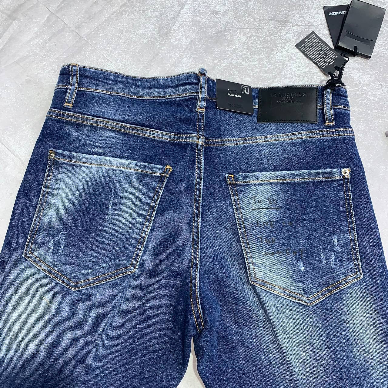 DSQ2 JEANS