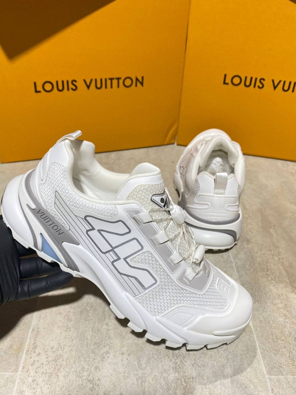 LOUI TRAINERS