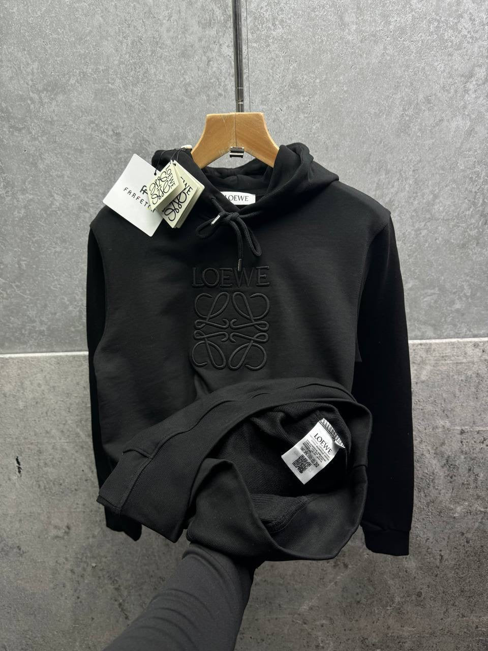 LOEVE HOODIE