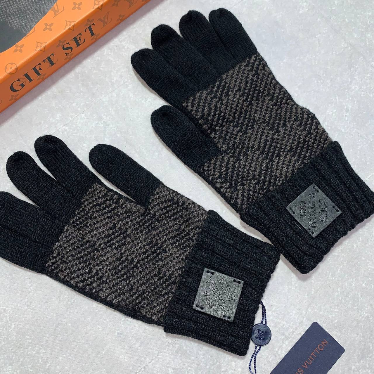 LOUI GLOVES