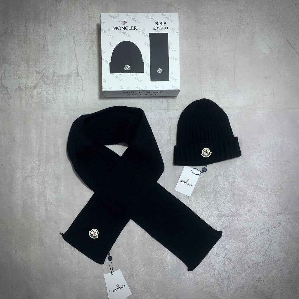MONC HAT & SCARF