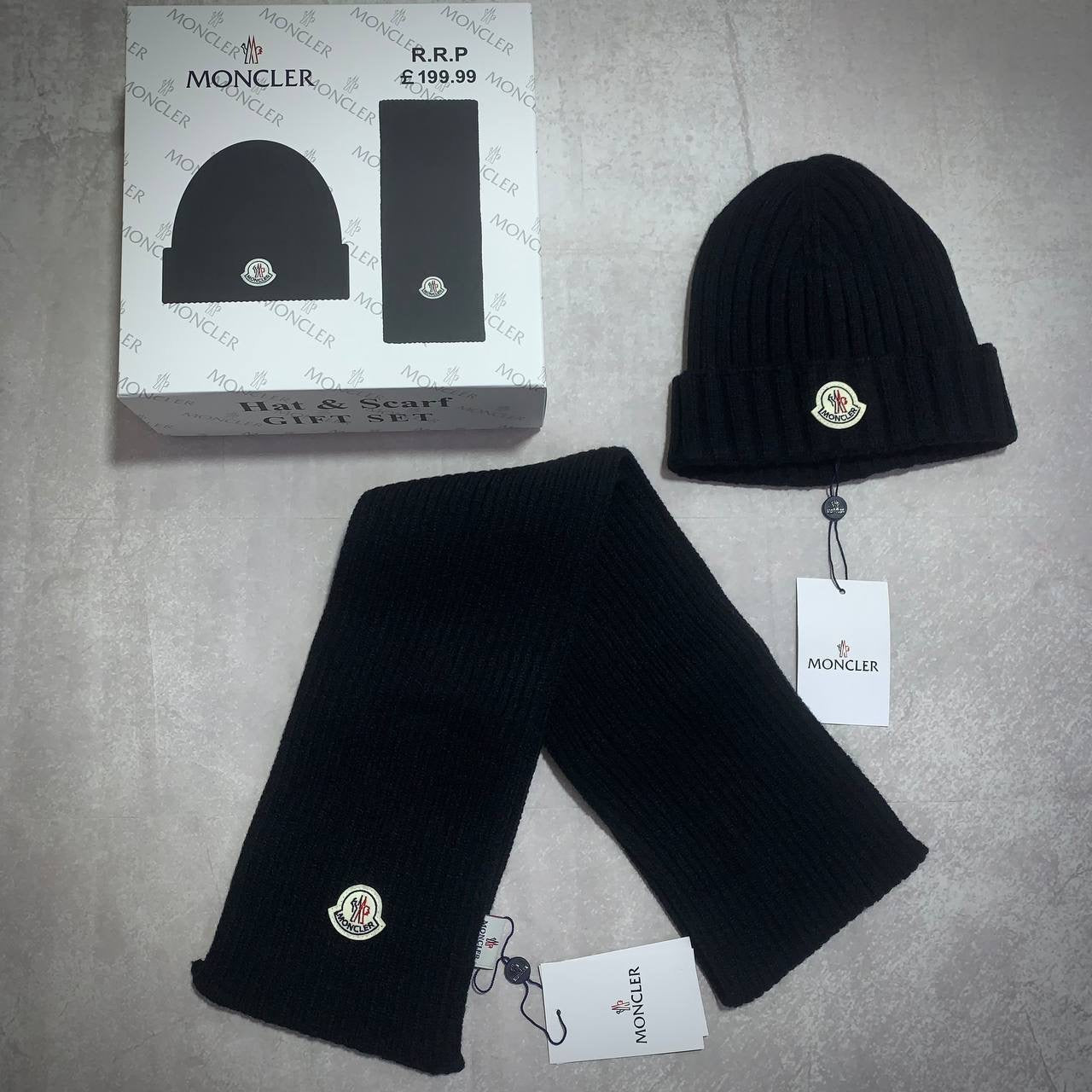 MONC HAT & SCARF