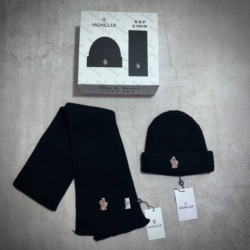 MONC HAT & SCARF