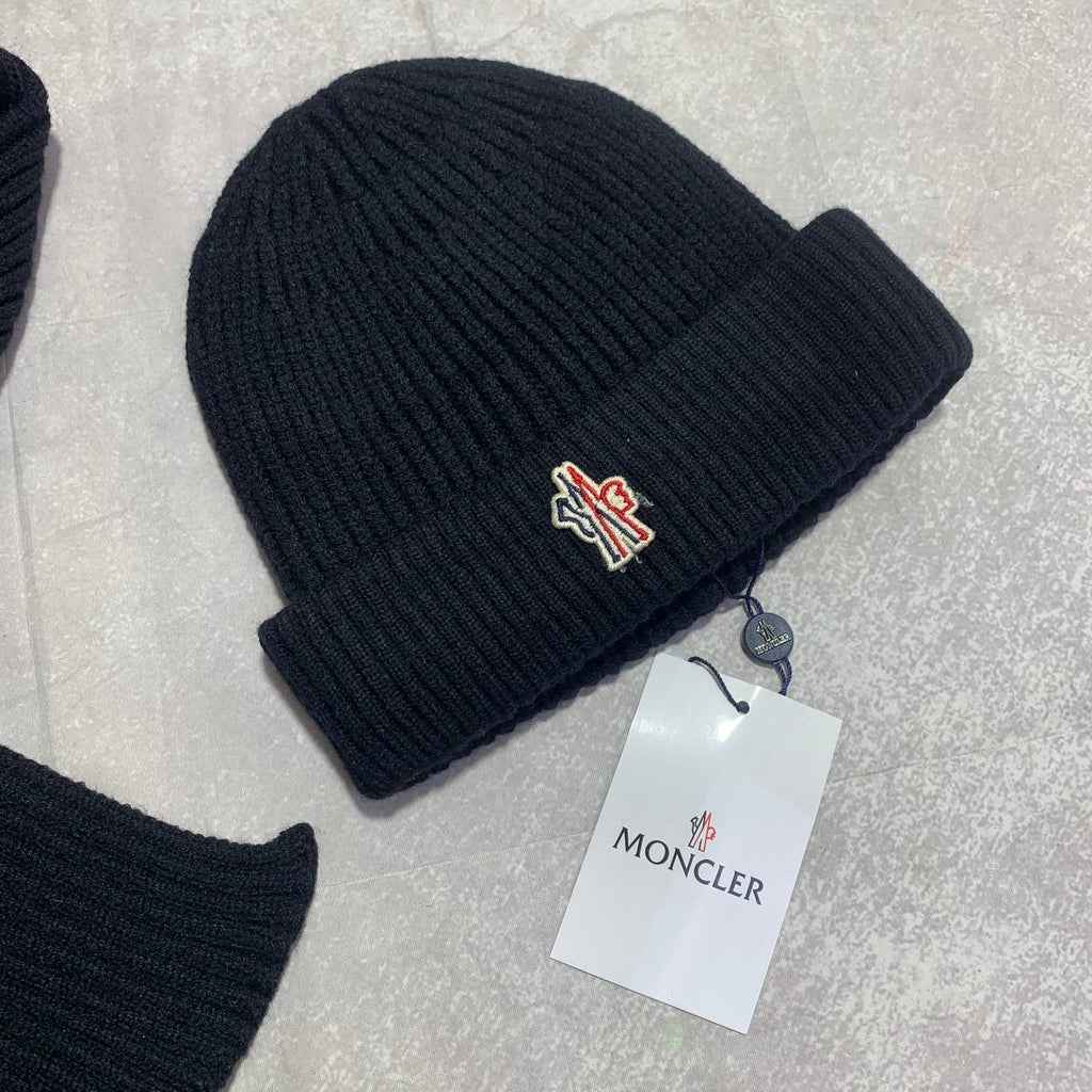 MONC HAT & SCARF