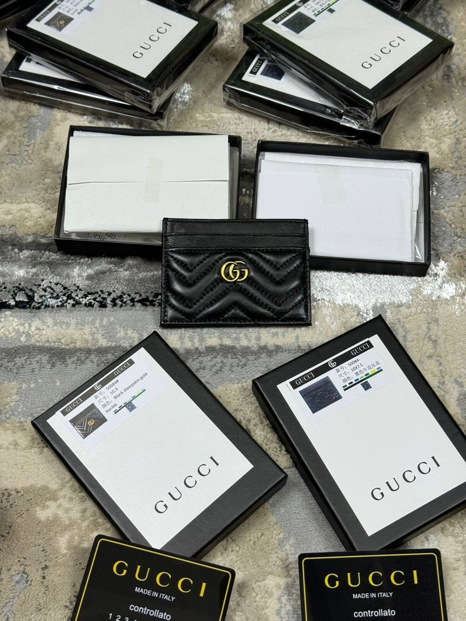 UCCI CARD HOLDER