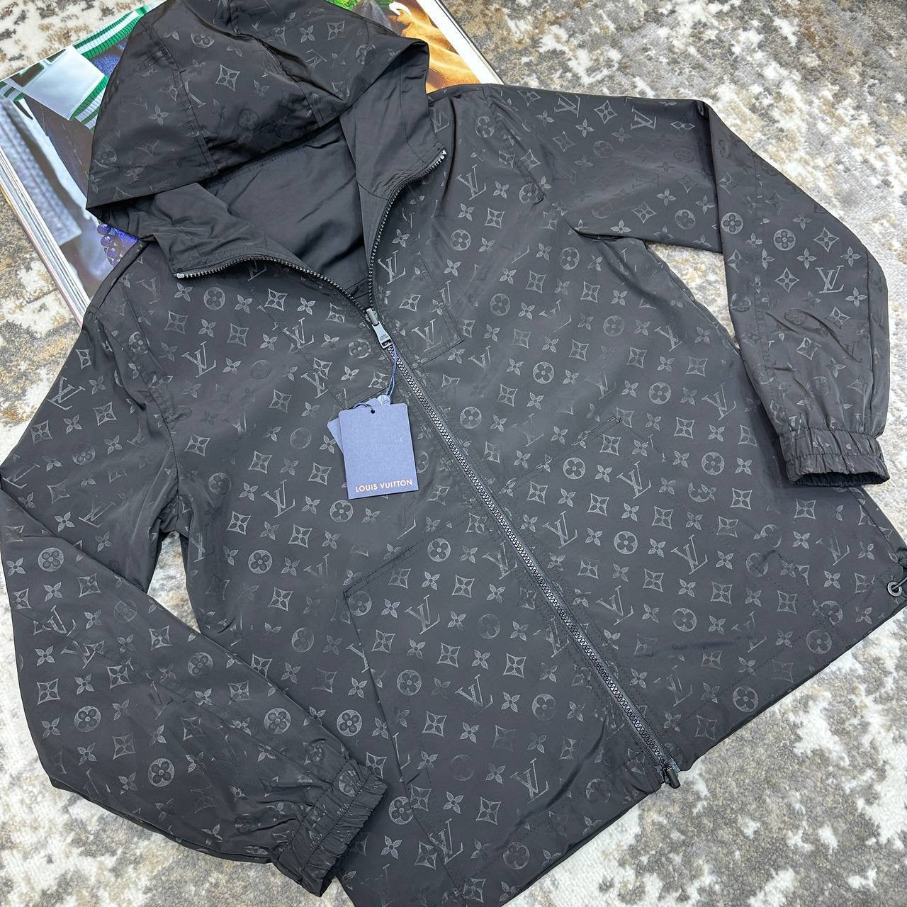 LOUI LIGHT WEIGHT JACKET