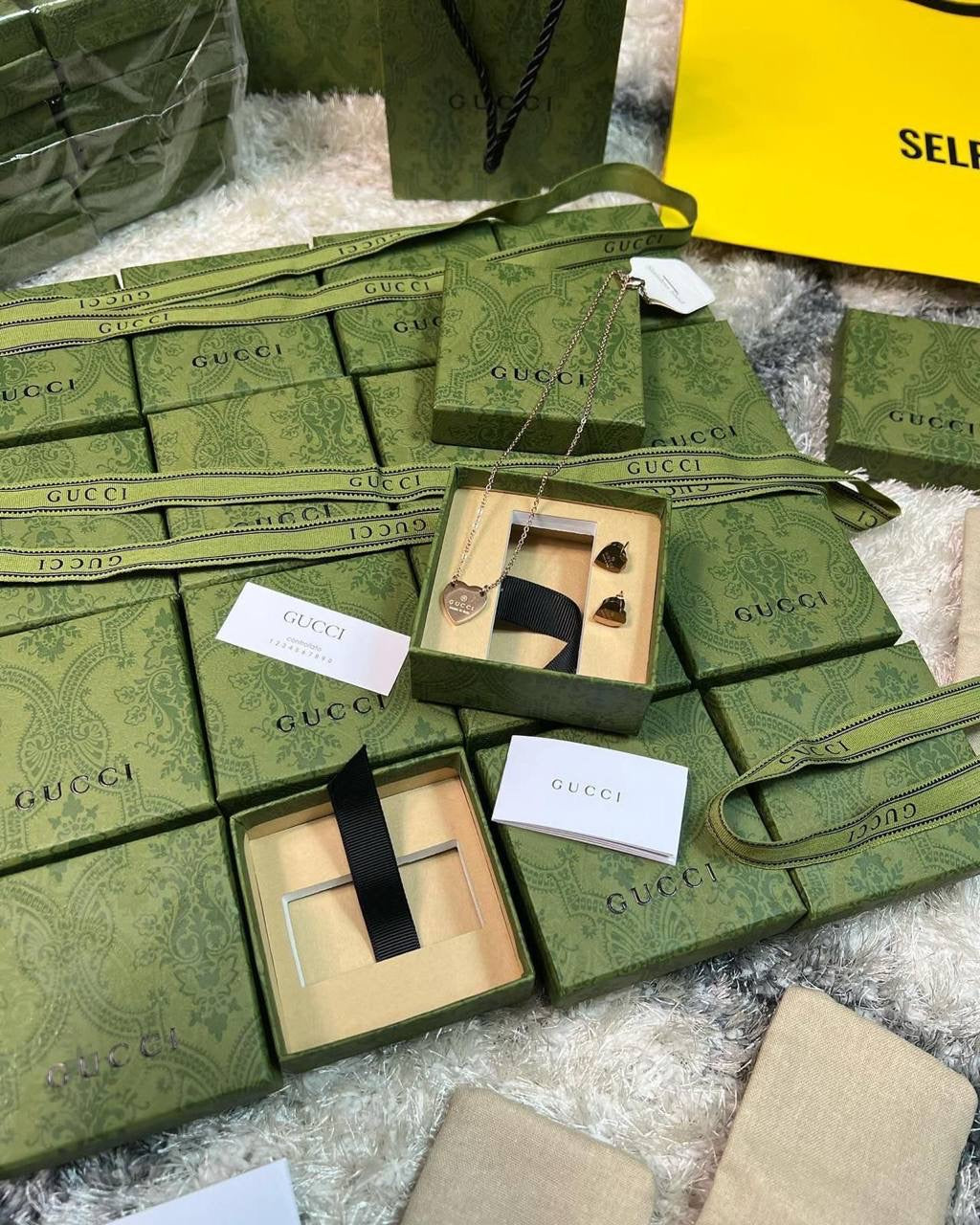 UCCI NECKLACE & EARRINGS