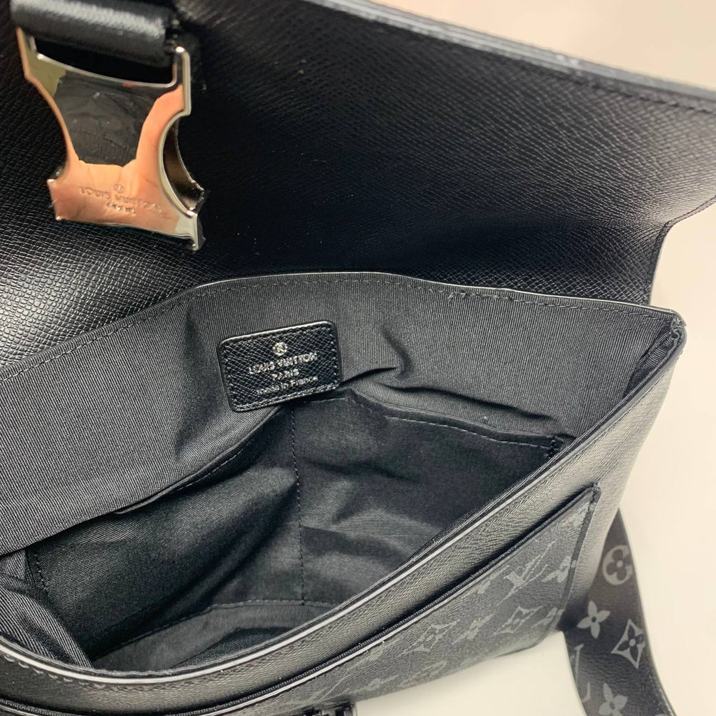 LV MAN BAG