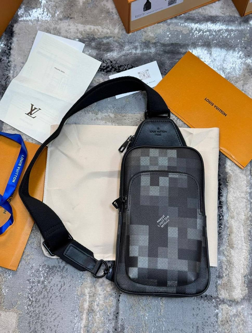 LOUI SLINGBAG/MAN BAG