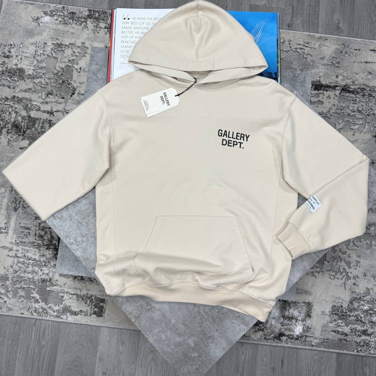 GALLERY PET HOODIE