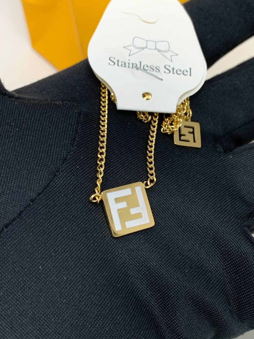 FND NECKLACES & EARRINGS