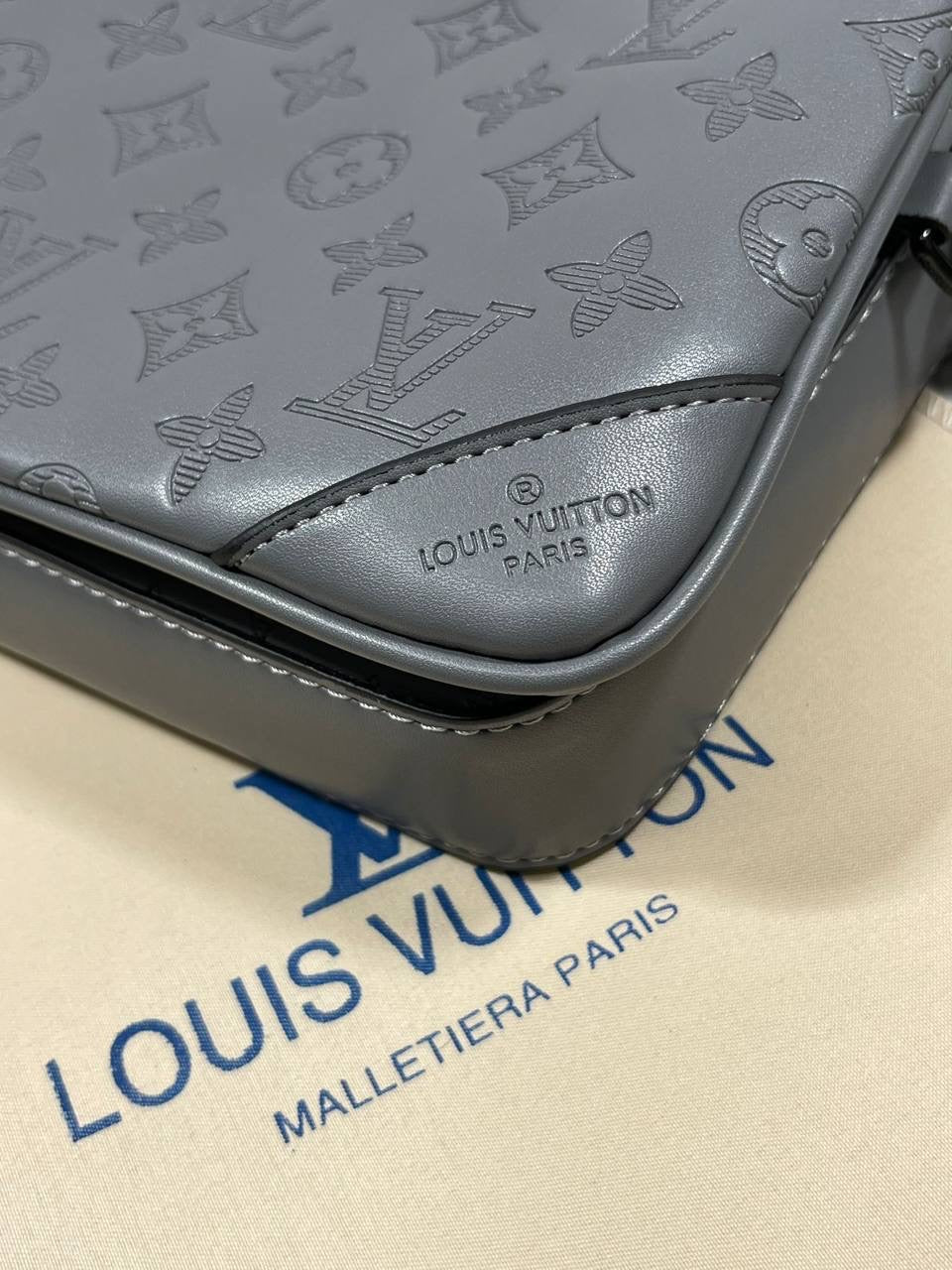 LOUI BAG