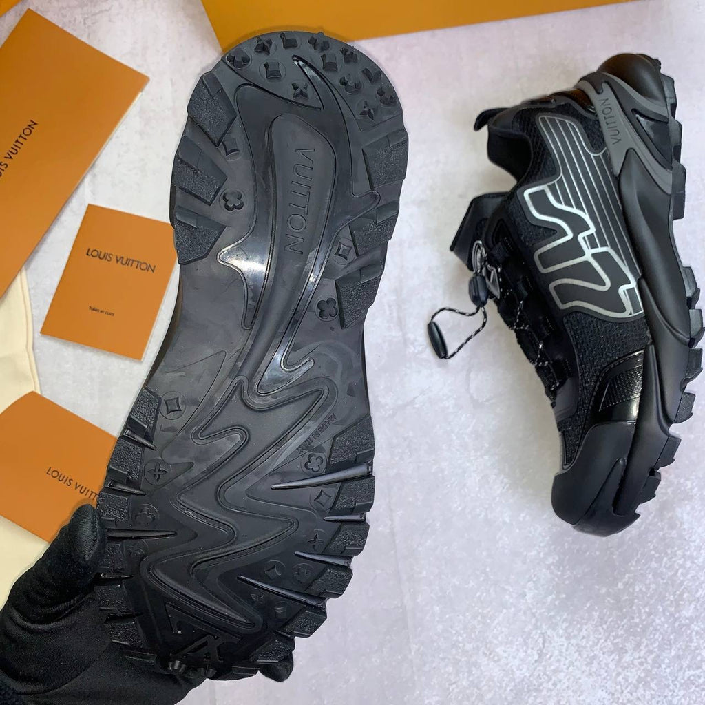 LOUI TRAINER
