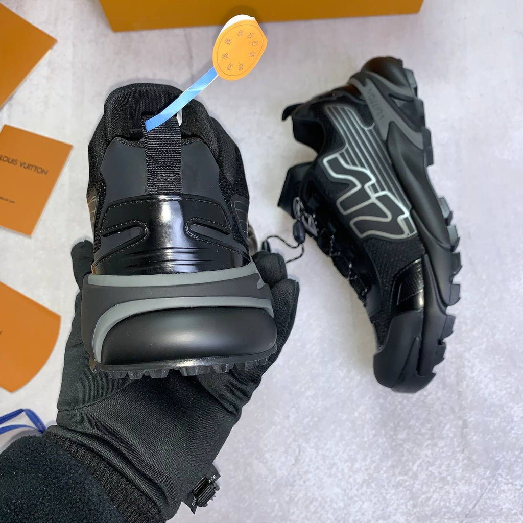 LOUI TRAINER