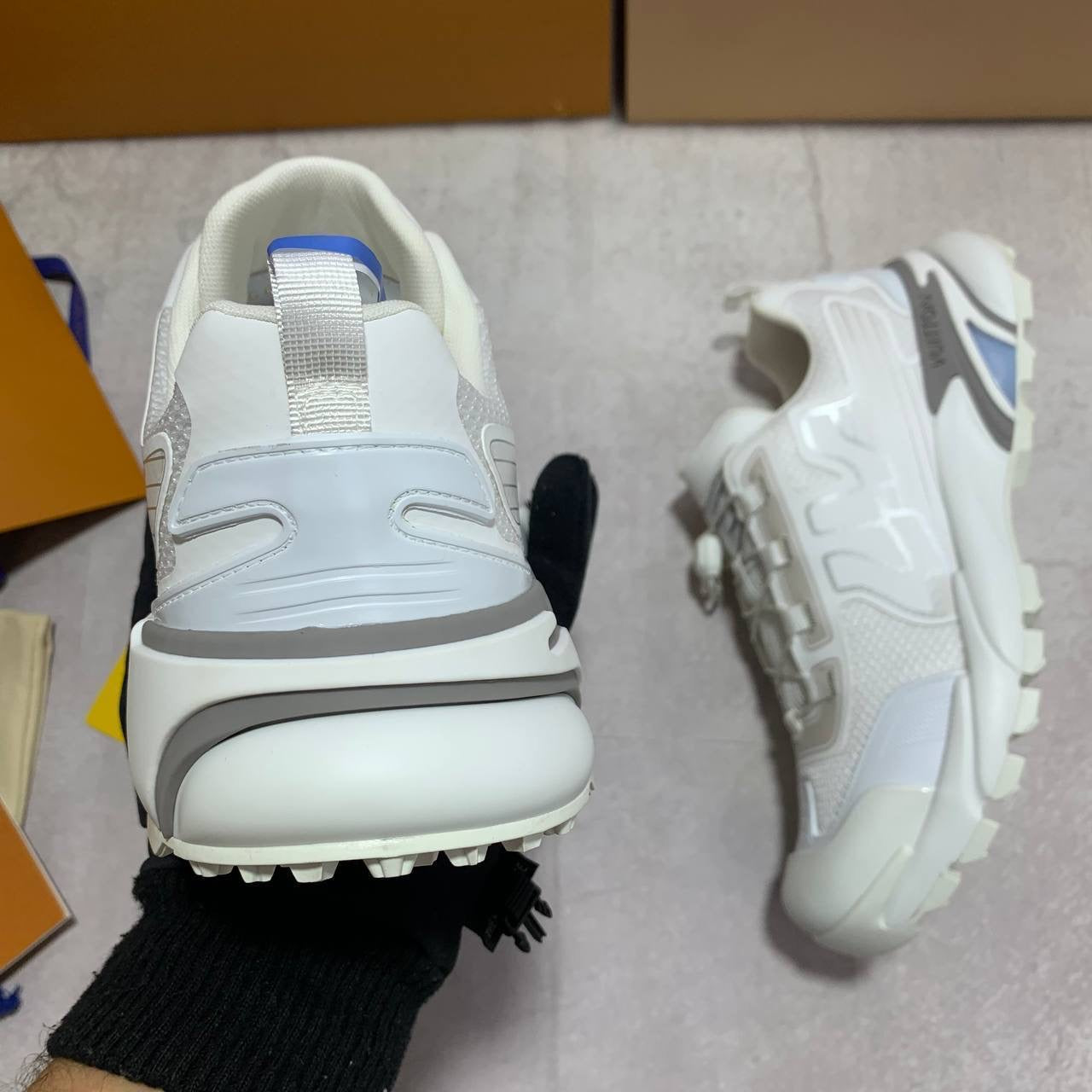LOUI TRAINER
