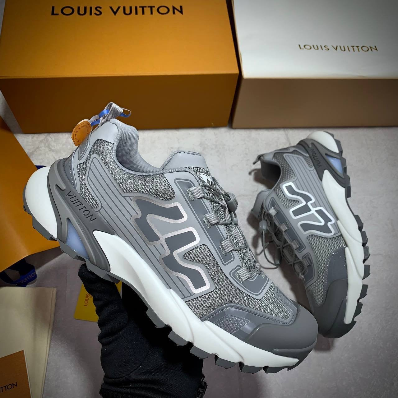 LOUI TRAINER