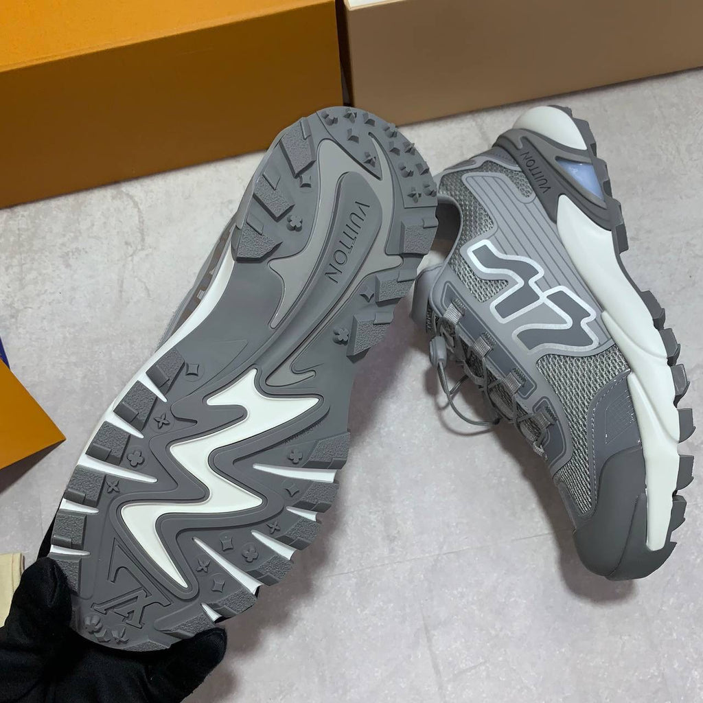 LOUI TRAINER