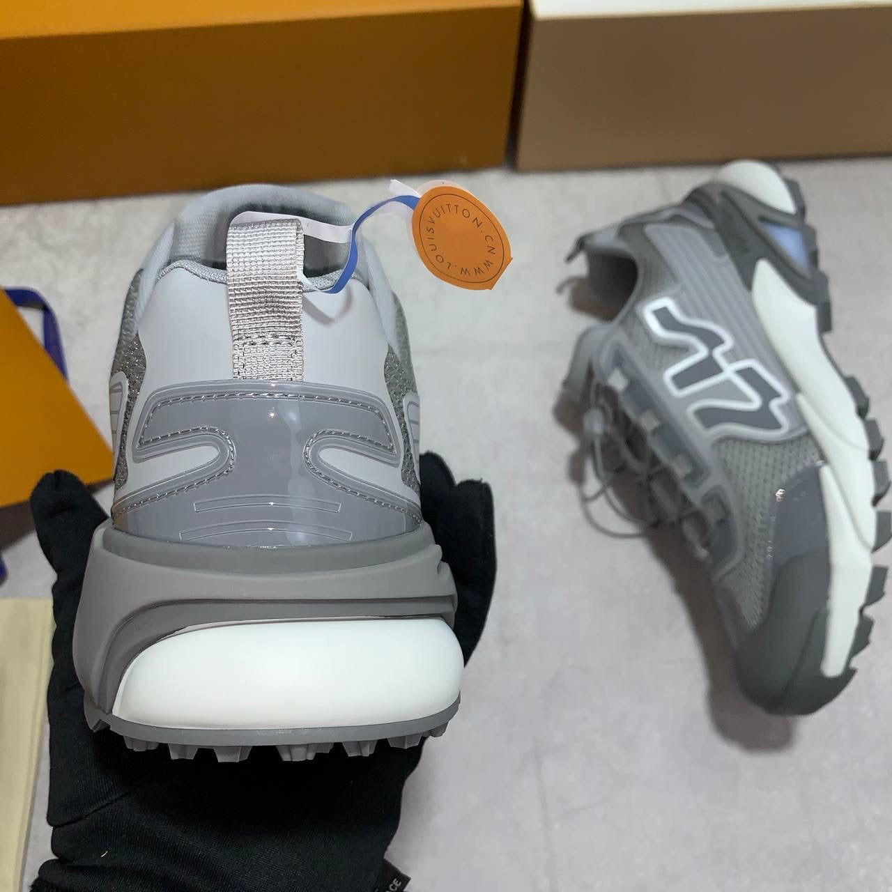 LOUI TRAINER
