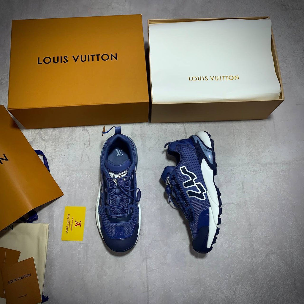 LOUI TRAINER