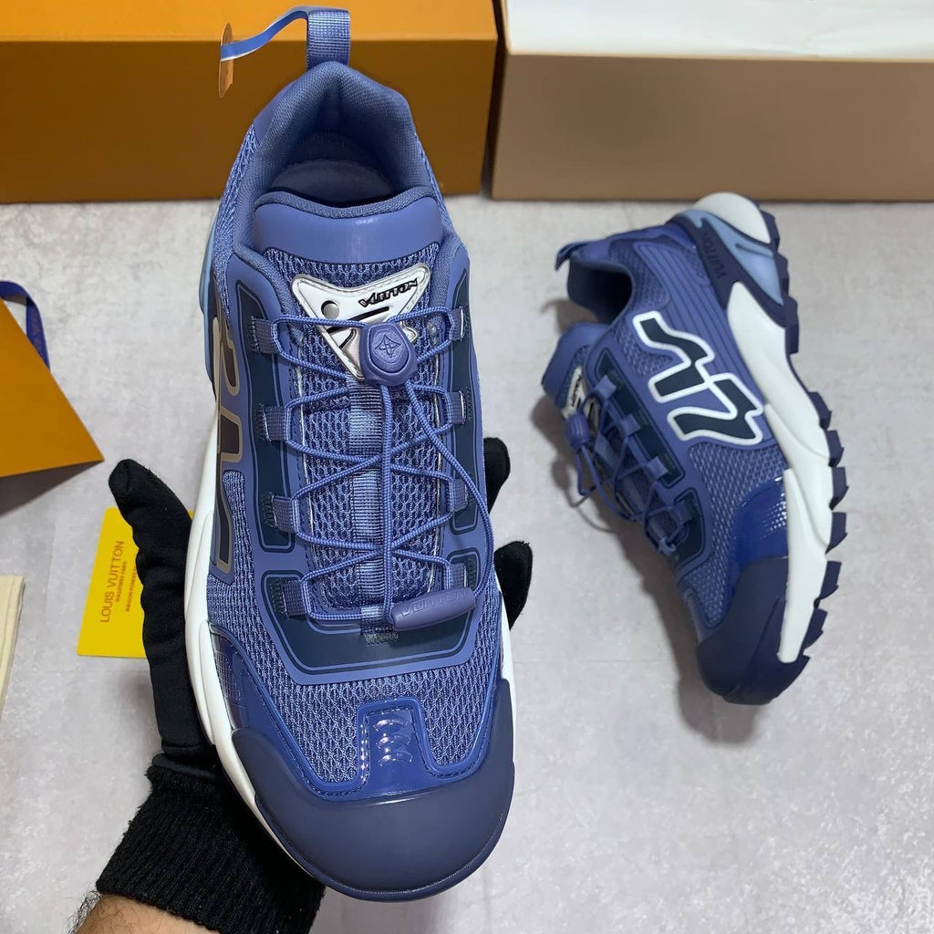 LOUI TRAINER