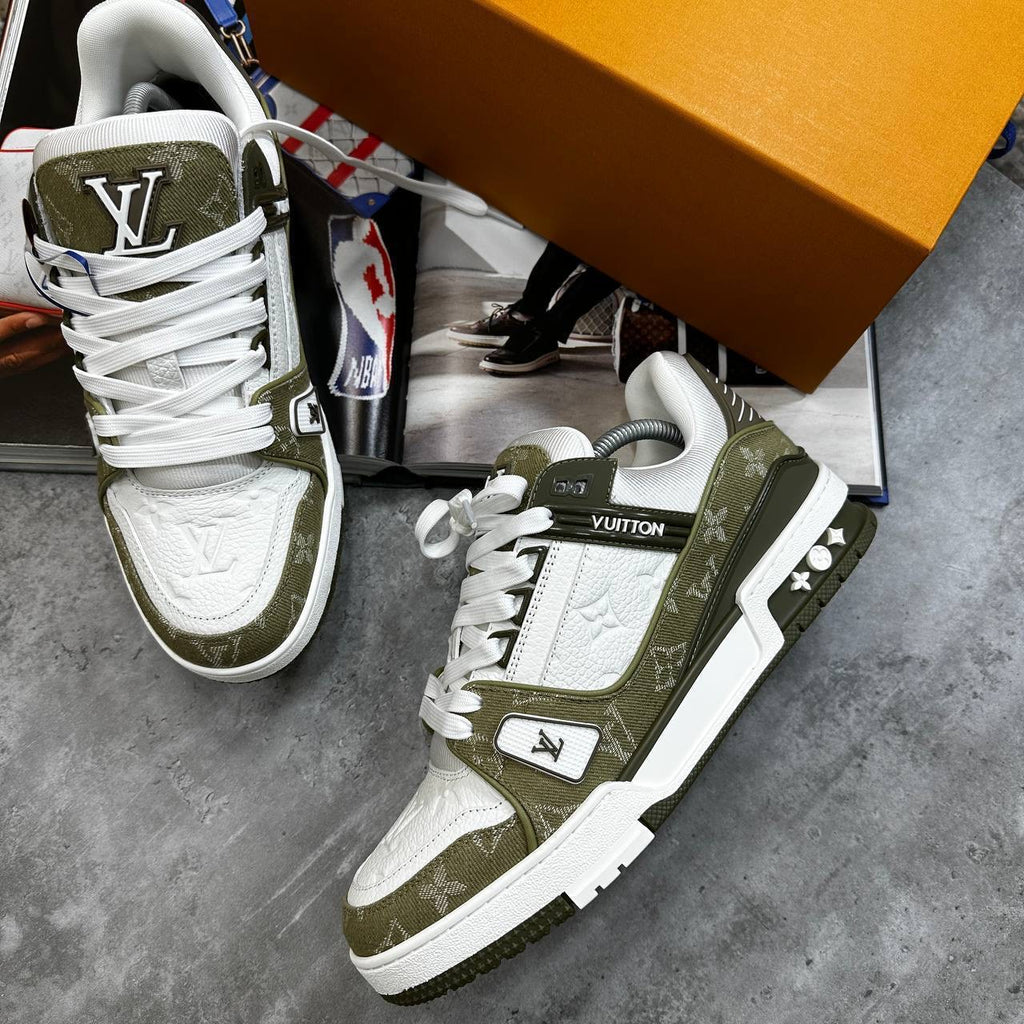 LOUI TRAINER