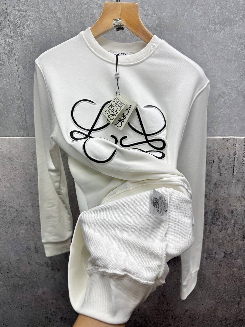 LOWE JUMPER
