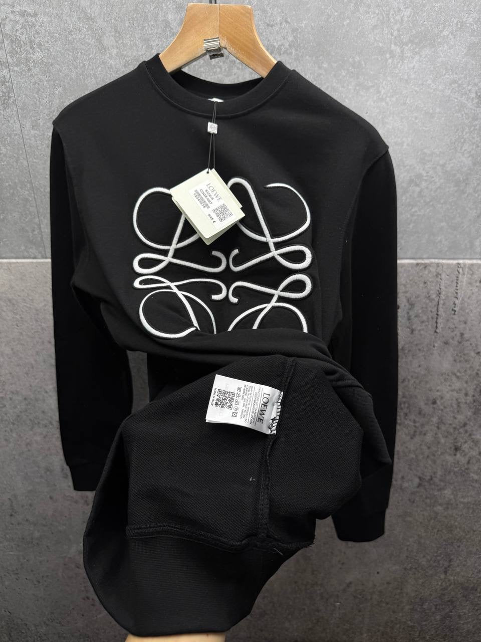 LOWE JUMPER