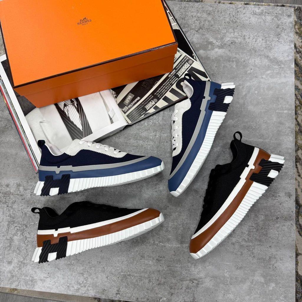 HRMS SNEAKERS