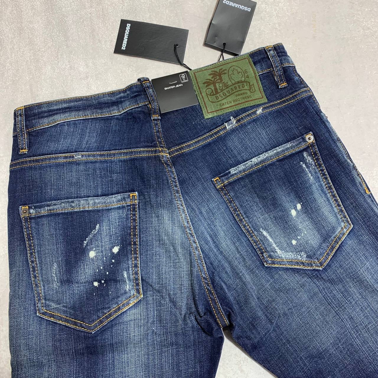 DSQ2 JEANS
