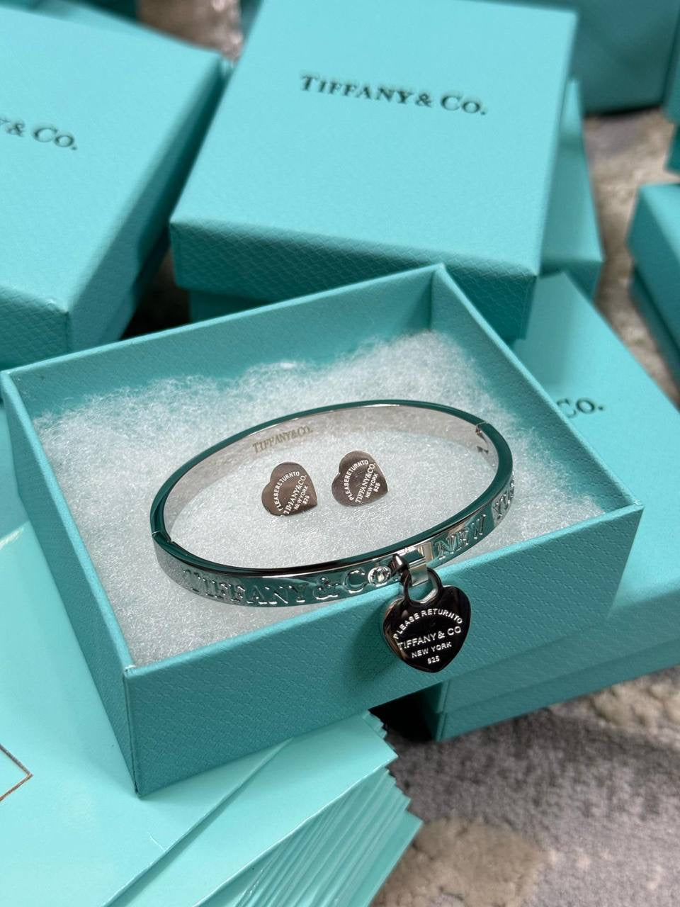 TIFF BRACELET & EARRINGS