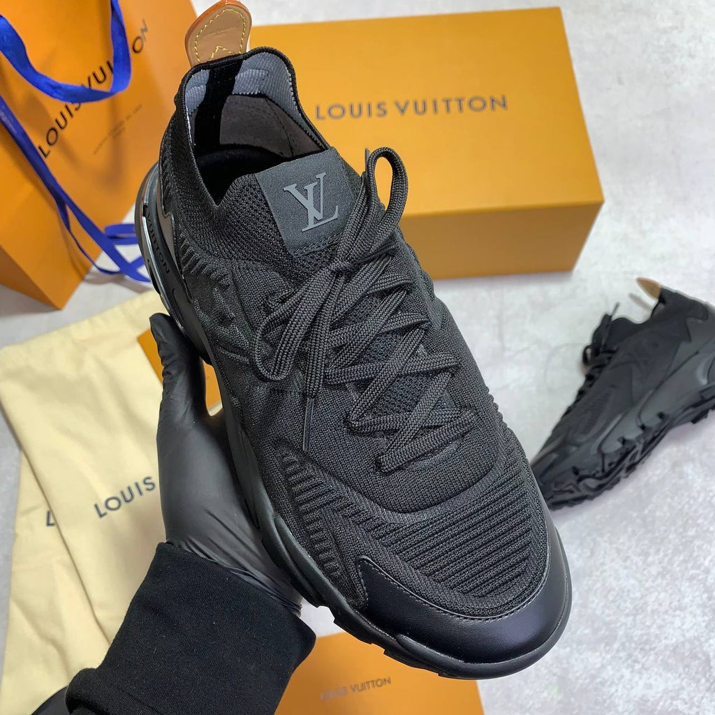 LOUI TRAINER