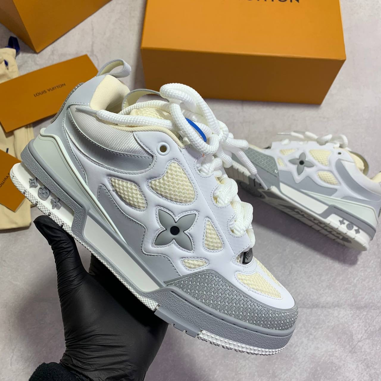 LOUI SKATE TRAINER