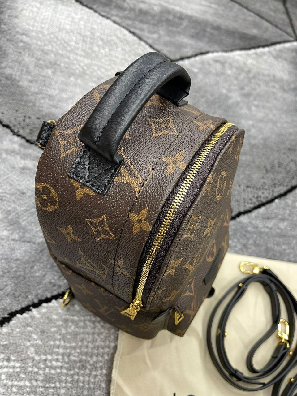 LOUI BACKPACK