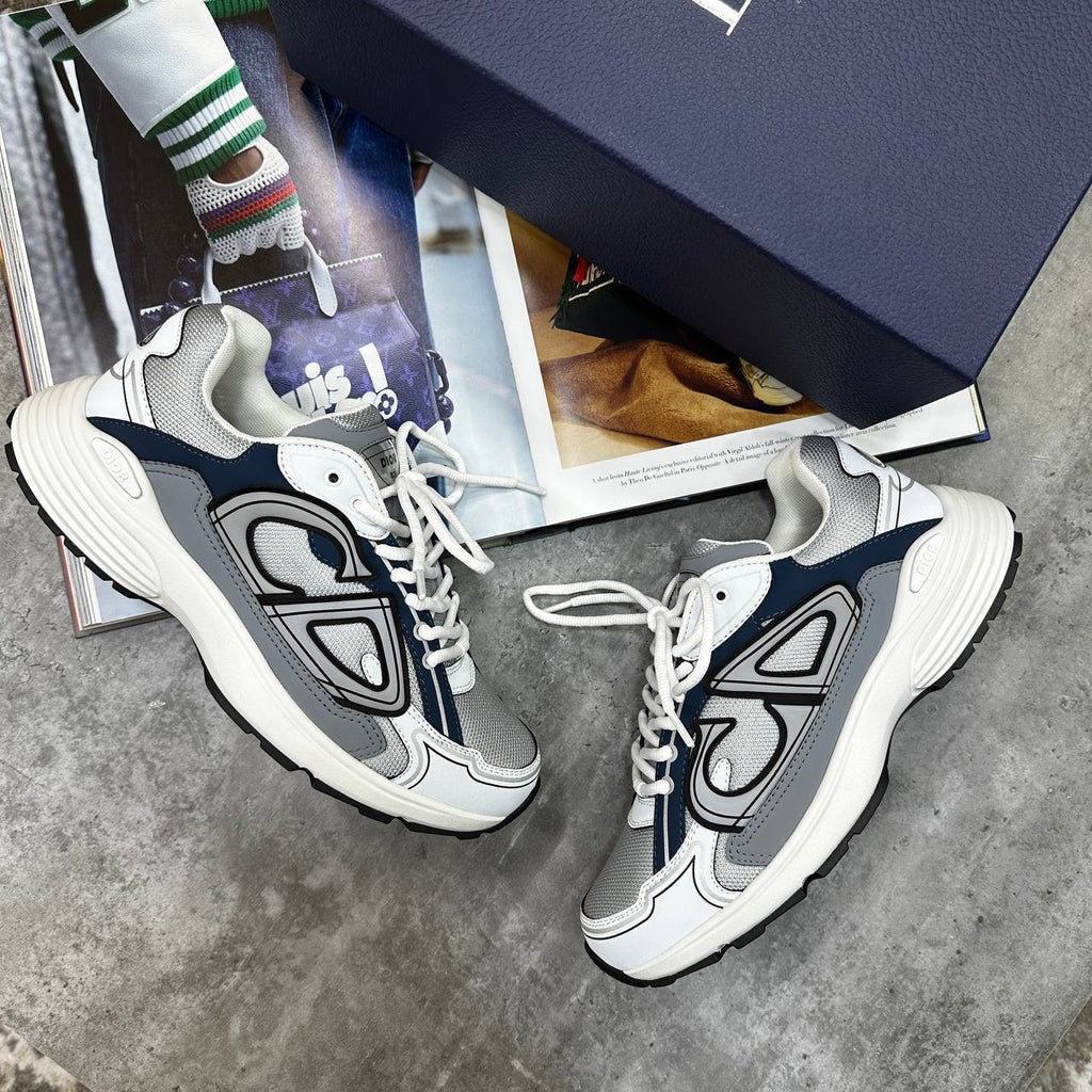 CD B30 TRAINER