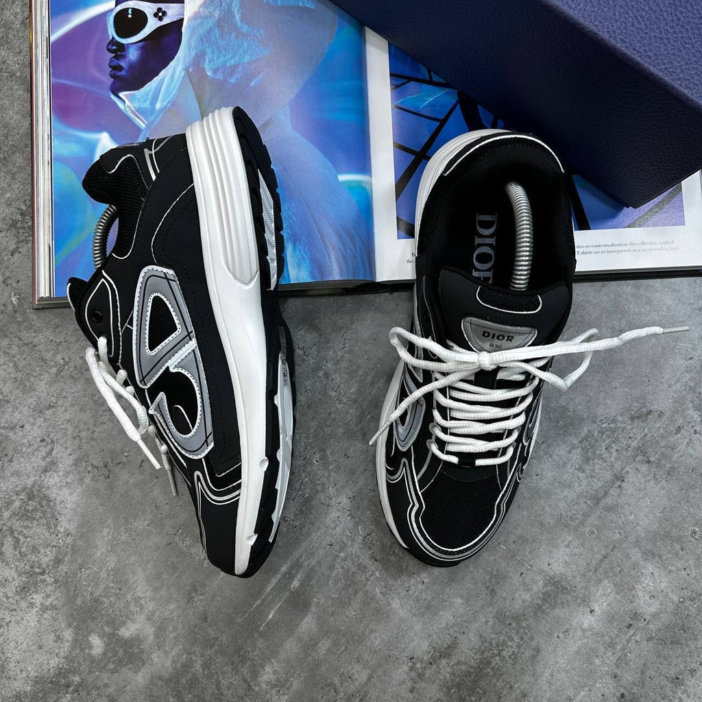CD B30 TRAINER