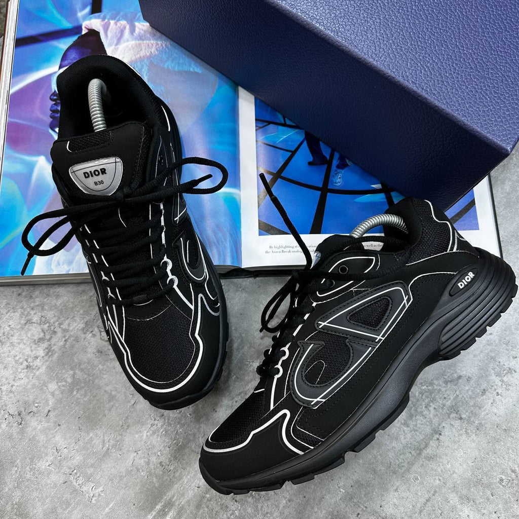 CD B30 TRAINER