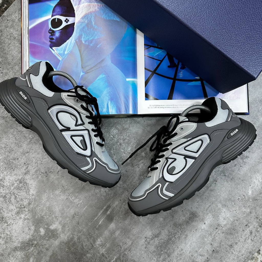 CD B30 TRAINER
