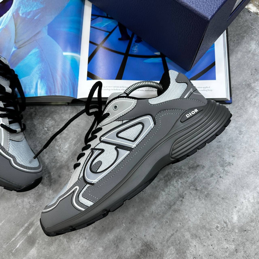 CD B30 TRAINER